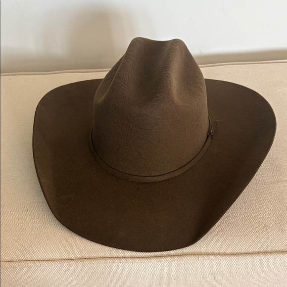 NEW! Wool/Cashmere Yellowstone Brown Western Hat Sz 8- VERY “cowboy” 🤠